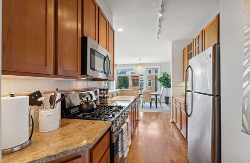 Downtown Seattle Condominio | 🚢Luxury Seattle Waterfront Walk to Cruise Ship & Pike Place -Waterfront Views🎡
