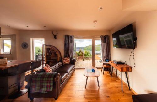 Isle of Skye Apartamento | Luxury Seaview Cottage by Fairy Pools