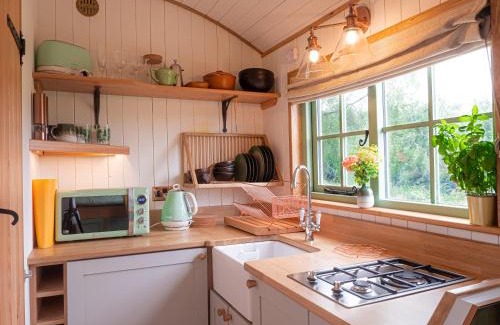 Stonehouse Otro | Luxury Shepherds Hut