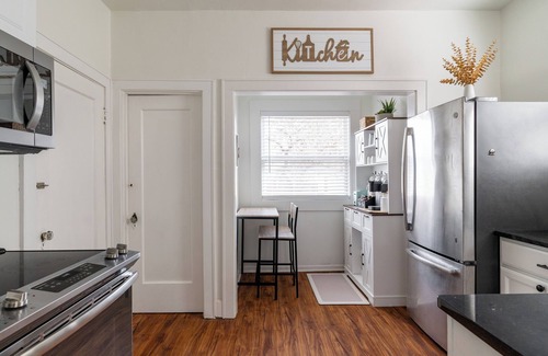 Hyde Park Casa | Luxury Short/Midterm Hyde Park Getaway