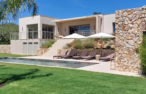 Cagnes-sur-Mer Villa | Nueva villa moderna en Saint Paul de Vence, piscina, tranquilidad y bienestar