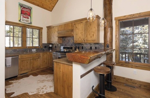 Spanish Peaks Casa | Luxury Ski In/Out | Chalet 49 | Spanish Peaks Club