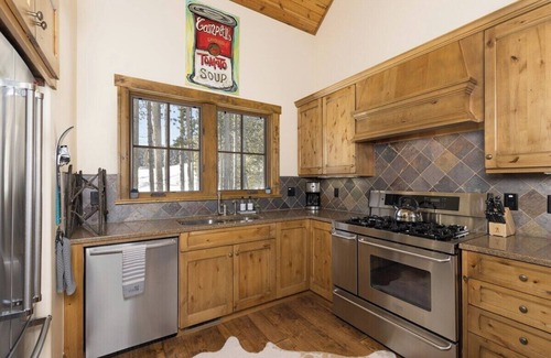 Spanish Peaks Casa | Luxury Ski In/Out | Chalet 49 | Spanish Peaks Club