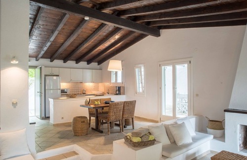 Kanapitsa Villa | Villa de lujo en Skiathos | Villa de tres dormitorios | Vromolimnos