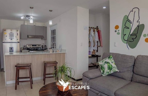 Zona 11 Apartamento | Luxury Skyline City View KING Bed FREE Pool & Gym