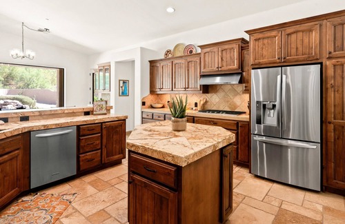 Cave Creek Casa | Luxury Sonoran Nights,Walk to Cave Creek, Heated Pool/Hot Tub, Backs Black Mtn