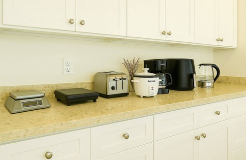 Laguna Hills Condominio | Luxury spacious 1 bedroom 10 minutes to beach 5 min to Irvine spectrum