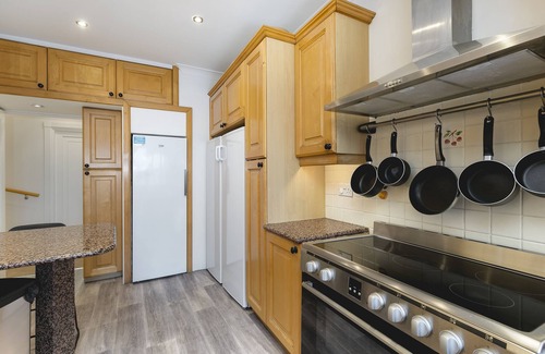 St. Johns Wood Apartamento | ' Luxury & Spacious AirCondisioned 4 Bed 4 Bath Apartment '