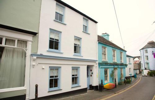 Calstock Casa | Luxury Spacious Cottage with River Views