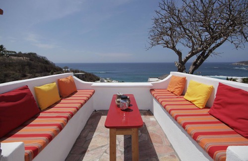 Salchi Villa | Lujo, espectaculares vistas y playa en una hermosa bahía de Huatulco. Piscina privada.