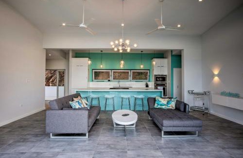 Slob Casa | Luxury St Croix Home with Oceanfront Pool and Views