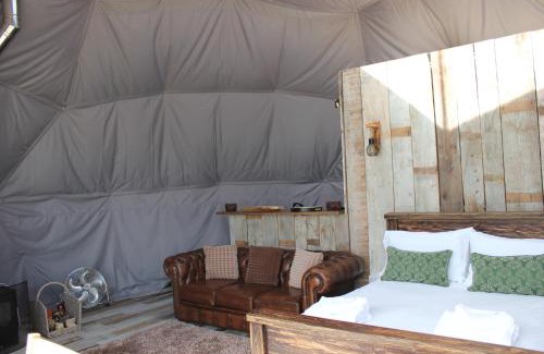Cuddesdon Casa | Luxury Star Gazing Dome 3 PLUTO with Cozy log burner