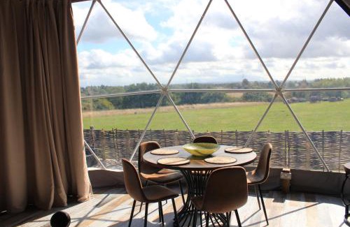 Cuddesdon Casa | Luxury Star Gazing Dome 3 PLUTO with Cozy log burner
