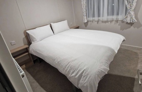 Colchester Cabina | Luxury Static Caravan Sleeps 6 Coopers Beach