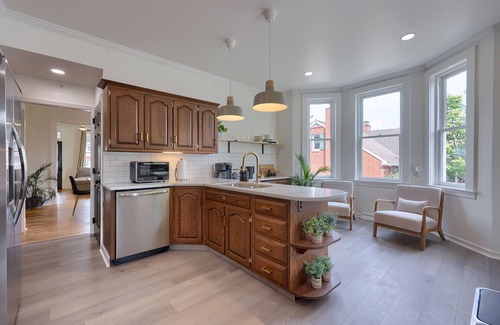 Rheems Casa | Luxury Stay in Elizabethtown