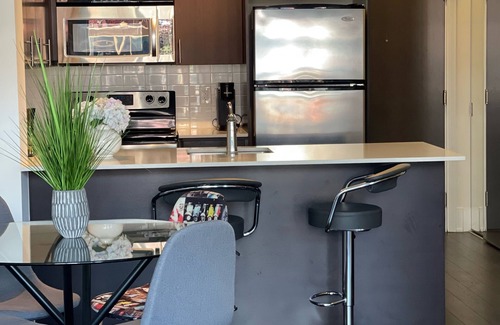 Wellington Place Condominio | Luxury stay in heart of Toronto downtown