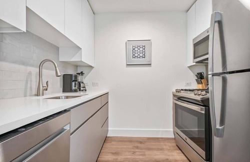 White Plains Apartamento | Luxury Studio Apartment | Downtown White Plains | Gym + Clubroom