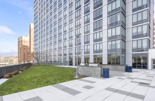 White Plains Apartamento | Luxury Studio Apartment | Downtown White Plains | Gym + Clubroom