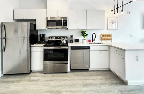 Elizabeth Apartamento | Luxury Studio Apartment-near NYC, EWR, Prudential, NJPAC, Dwntwn Newark, MetLife