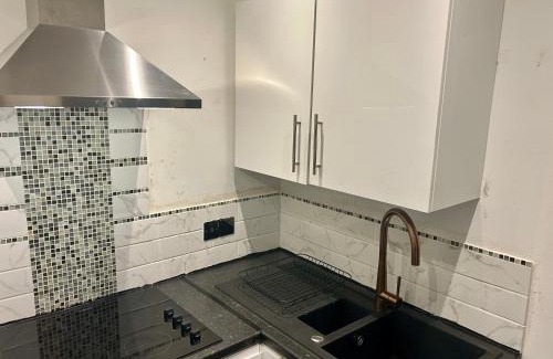 Elmers End Cama Y Desayuno | Luxury studio apartment, Beckenham