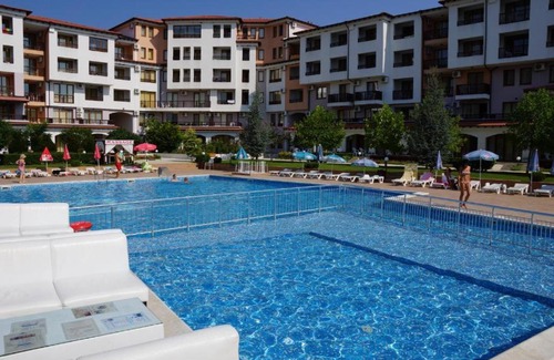 Osenovo Apartamento | Luxury Studio at Harmony Hills