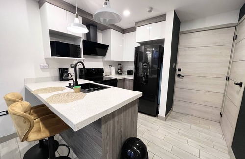 Sector 1 Nor-Oeste Apartamento | Lujoso Studio Loft en San Pedro Sula
