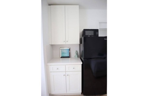 Palm Beach Shores Hotel | ** Luxury Studio ** Prime Singer Island **