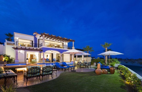 Los Cabos Complejo | Luxury studio suite at Hacienda Encantada Resort