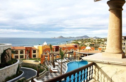 Los Cabos Complejo | Luxury studio suite at Hacienda Encantada Resort