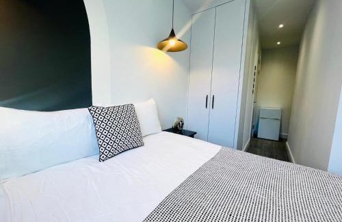 Dormers Wells Apartamento | Luxury studios central London, perfect spot for tourists