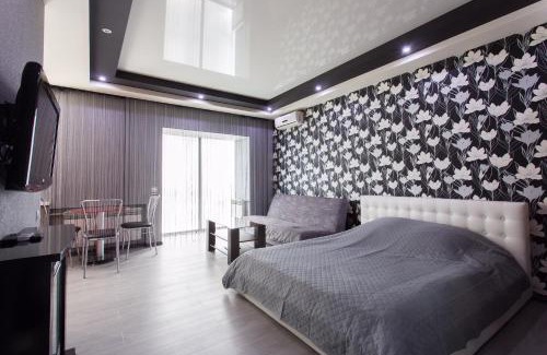 Dzerzhyns'kyi District Apartamento | Luxury Studios on Nauki Avenue