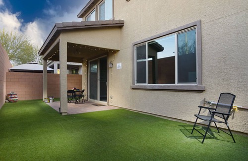 Rhodes Ranch Casa | Luxury Style Vacation|10 min from major destinations| Family friendly home