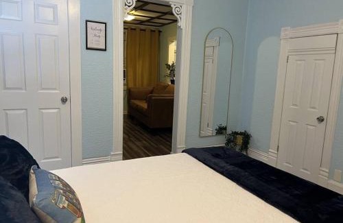 Hyde Park Apartamento | Luxury Suite by Tampa Convention Center & Hospital