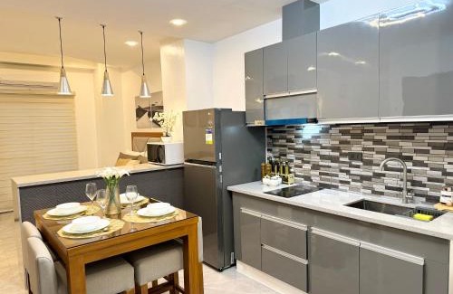 Malabanias Apartamento | Luxury Suite near Clark International Airport