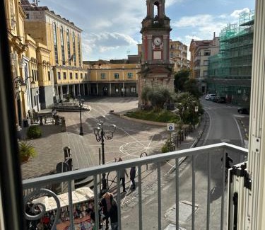 Frattamaggiore Apartamento | Luxury suite on the square