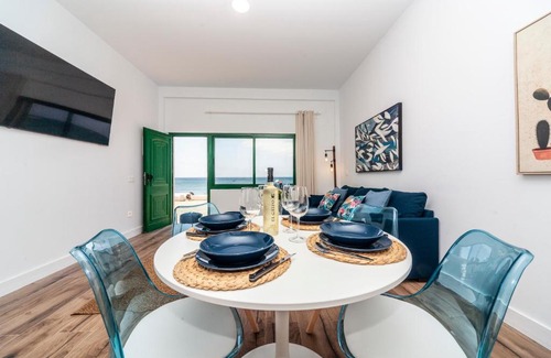 Playa Honda Apartamento | Luxury Suite Sea Front V
