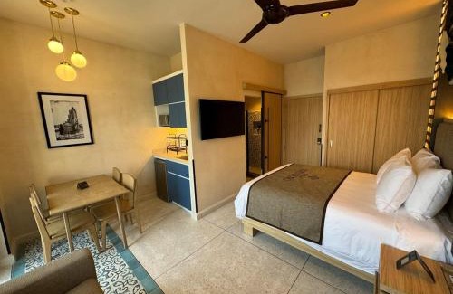 Historic Center Apartamento | Luxury Suite up to 10ppl near Torre Latino