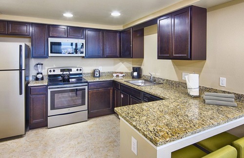Florida Central Atlantic Coast Complejo | Luxury suites, 7 heated pools & minutes from Orlando’s world-famous parks