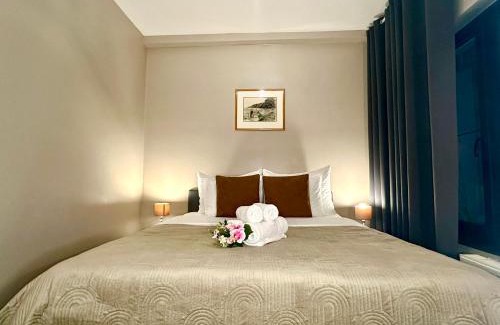 Statiekwartier Apartamento | Luxury Suites Diamond by Rikas Hotels