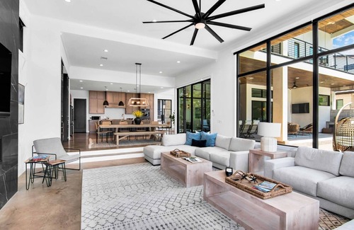 Kingsland Casa | Luxury Texas Retreat w/ Dock on Lake LBJ
