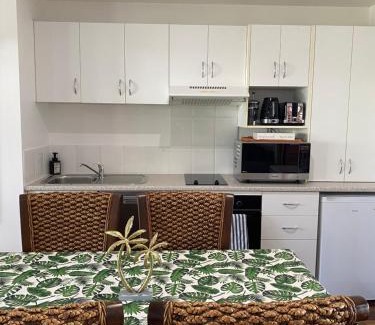 Noosaville Apartamento | Luxury Top Floor Sunset Villa