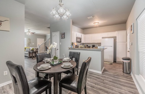Grand Prairie Casa | Luxury Townhome Collection GrandPrairie
