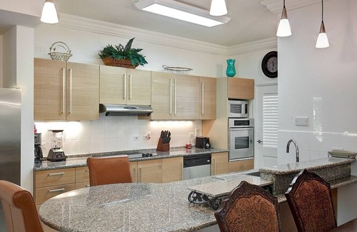 Sandy Lane Casa | Luxury Townhome in Sandy Lane Neighborhood by BSL Rentals