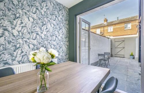 Belfast Casa | Luxury Townhouse 2BR Belfast's Best Area