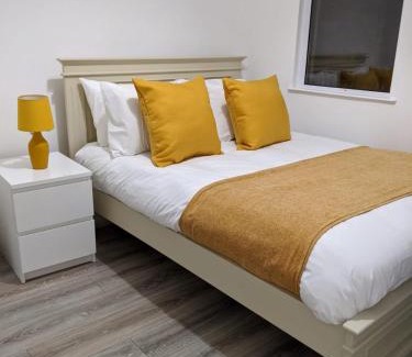 Belfast City Centre Casa | Luxury Townhouse 3 minutes from City Centre