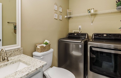 Enterprise Casa | Luxury Townhouse 5 min from Fort Novosel and downtown Enterprise