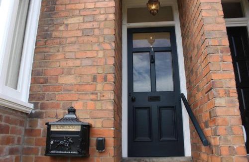 Shrewsbury Casa | Luxury townhouse in town centre, views, river walk, Free Parking