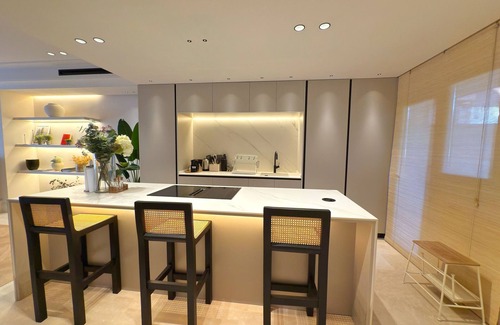 Marbella Chalet De Esquí | Lujosa Adosada en la Milla de Oro, Marbella.