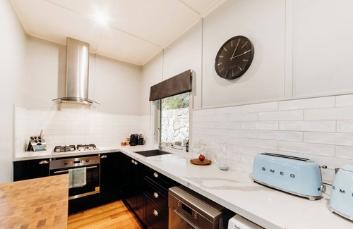 Kalorama Casa | Luxury Treetop Escape with a Garden glasshouse