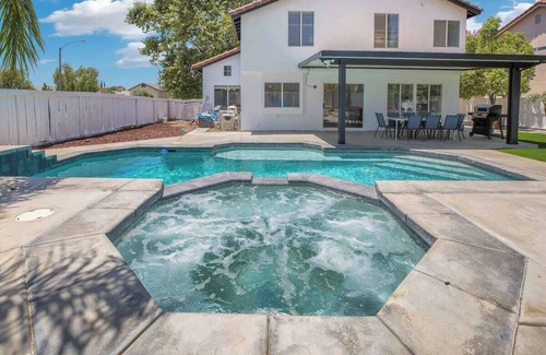 Riverside Casa | Luxury Tropical Modern Villa Pool/ Jacuzzi & Game Room!